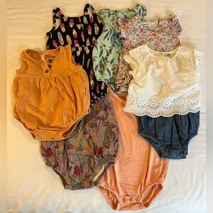 Bundle of 7 Bodysuits 
Size 12-18 months
Various colours and brands
